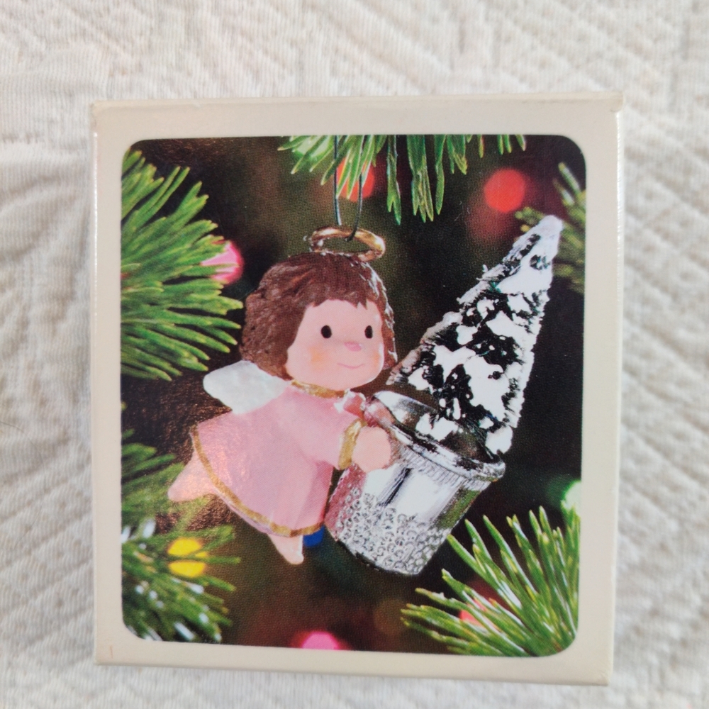 Hallmark Thimble Angel Series 4 Keepsake Ornament Collection 1981